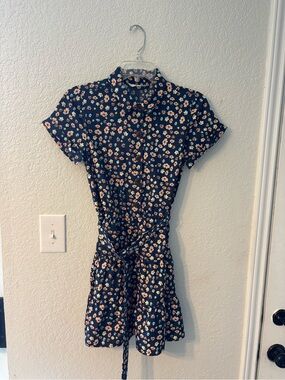 Floral Navy Button-Front Mini Dress with Tie Waist by A Hint of Blush size S